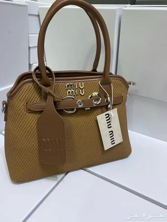 شنط ماركة ميو ميو مع جميع الملحقات 90