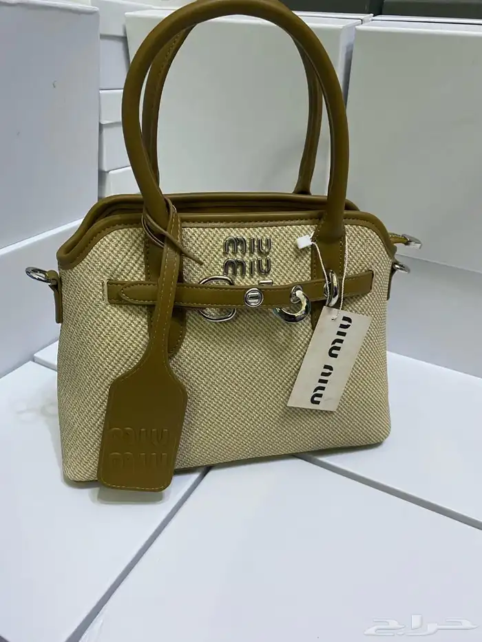 شنط ماركة ميو ميو مع جميع الملحقات 92