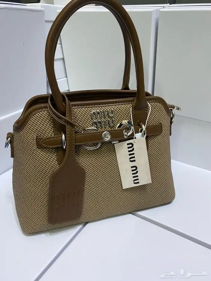 شنط ماركة ميو ميو مع جميع الملحقات 89