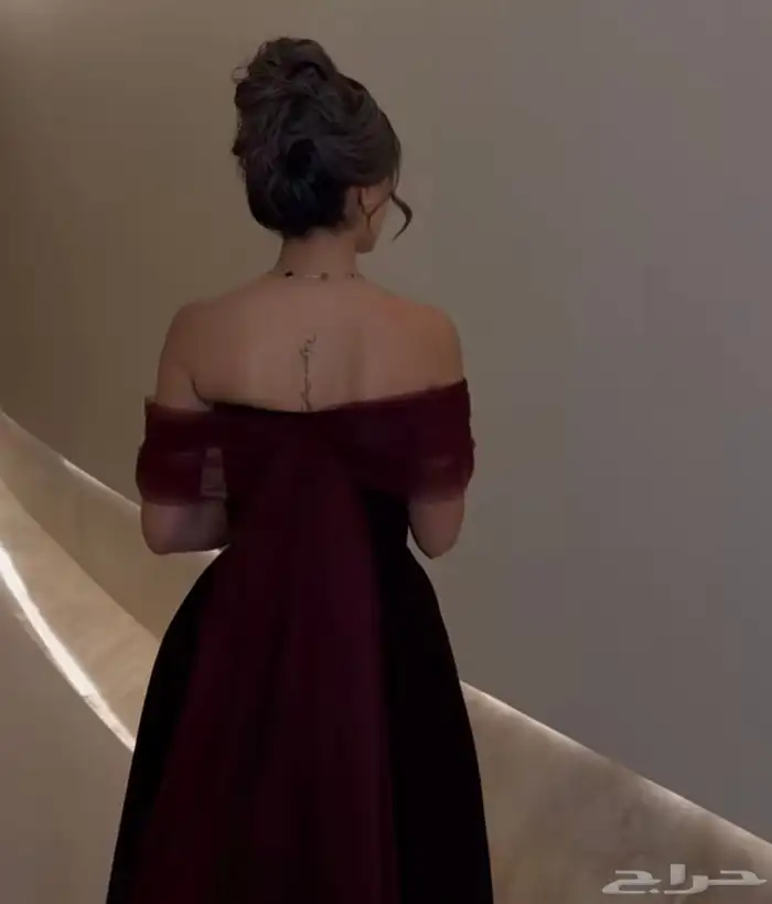فستان عنابي 2