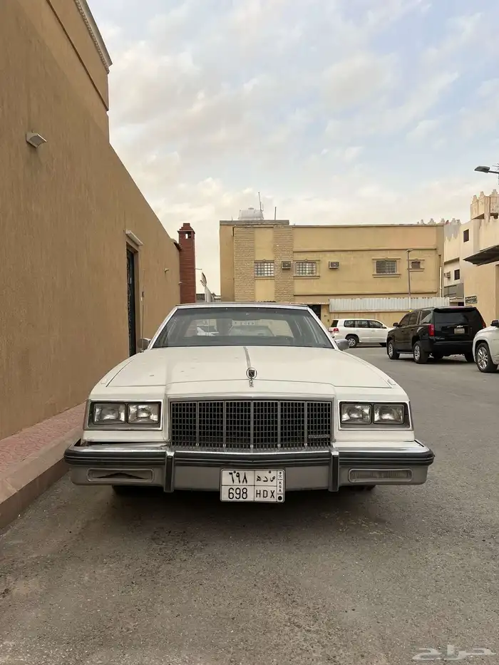 بيوك 1984 بارك افينو 1