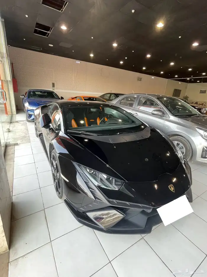 لامبورجيني هوريكون اسود للتاجير 2023 2