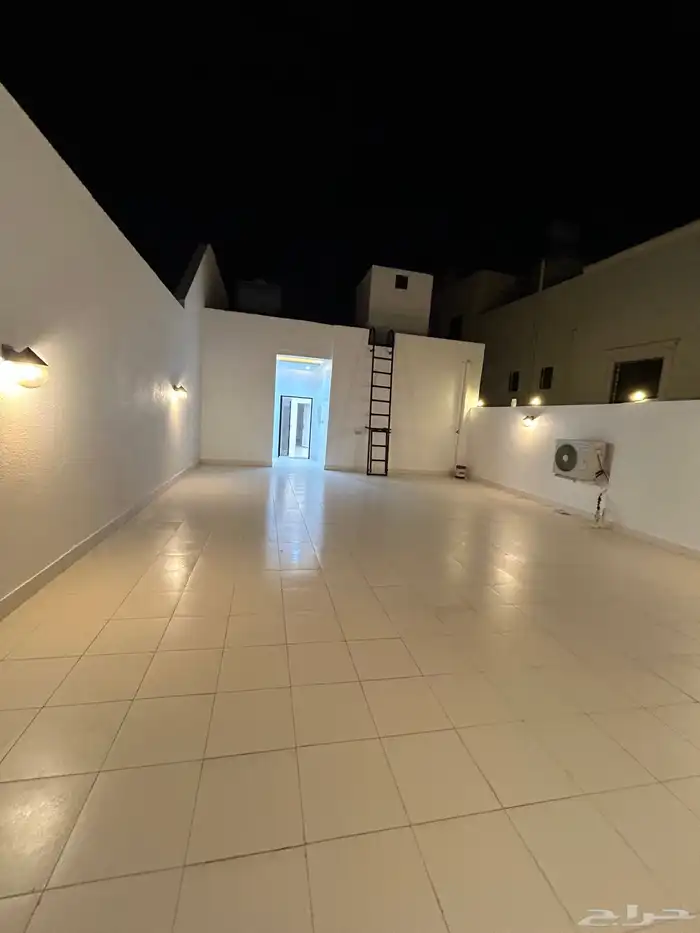 فيلا بحي الصفا بابها للبيع 30