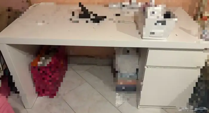 مكتب ايكيا مستعمل للبيع 0