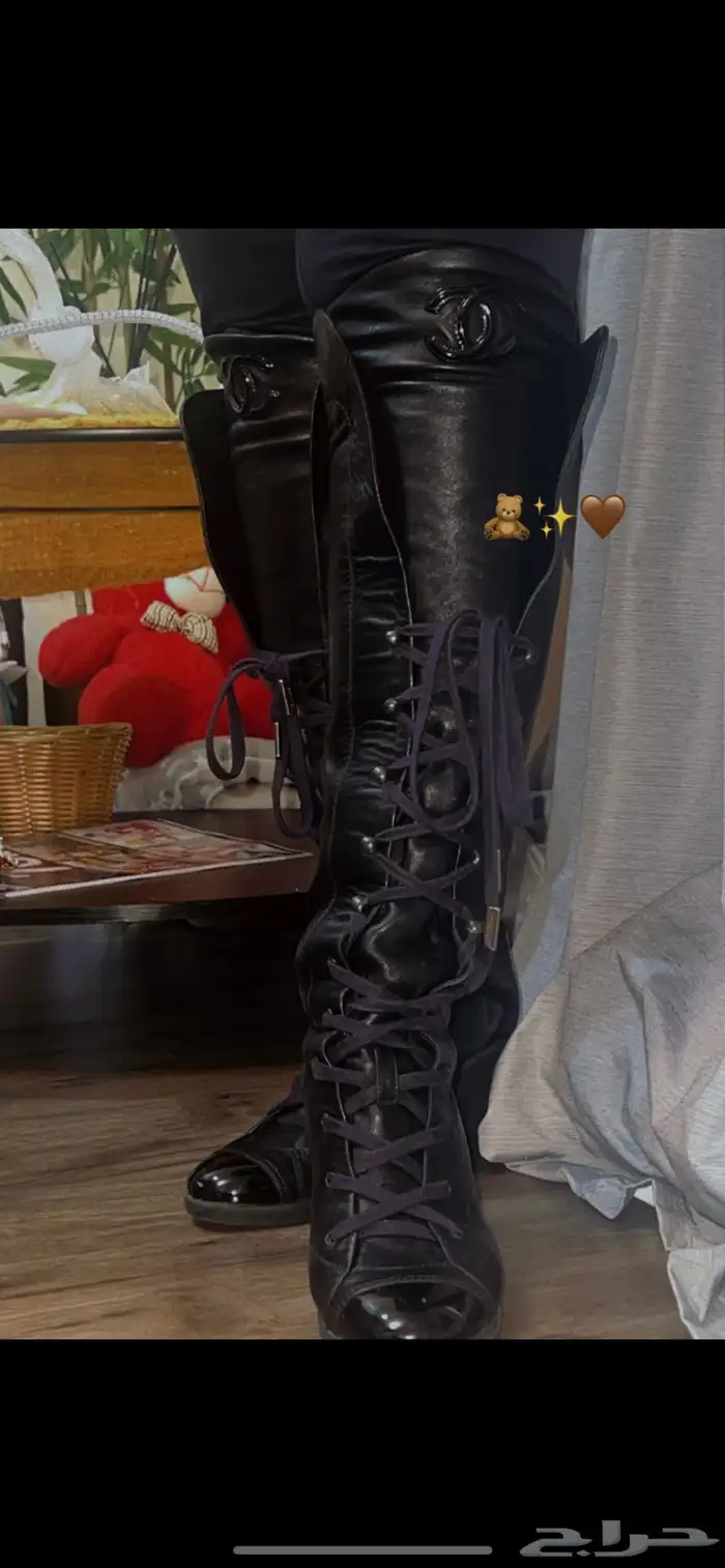 كعب ماركة للبيع شانيل - جيمي شو من بره شريتها وبعضها جديدة 8