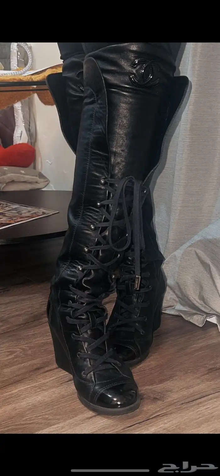 كعب ماركة للبيع شانيل - جيمي شو من بره شريتها وبعضها جديدة 9