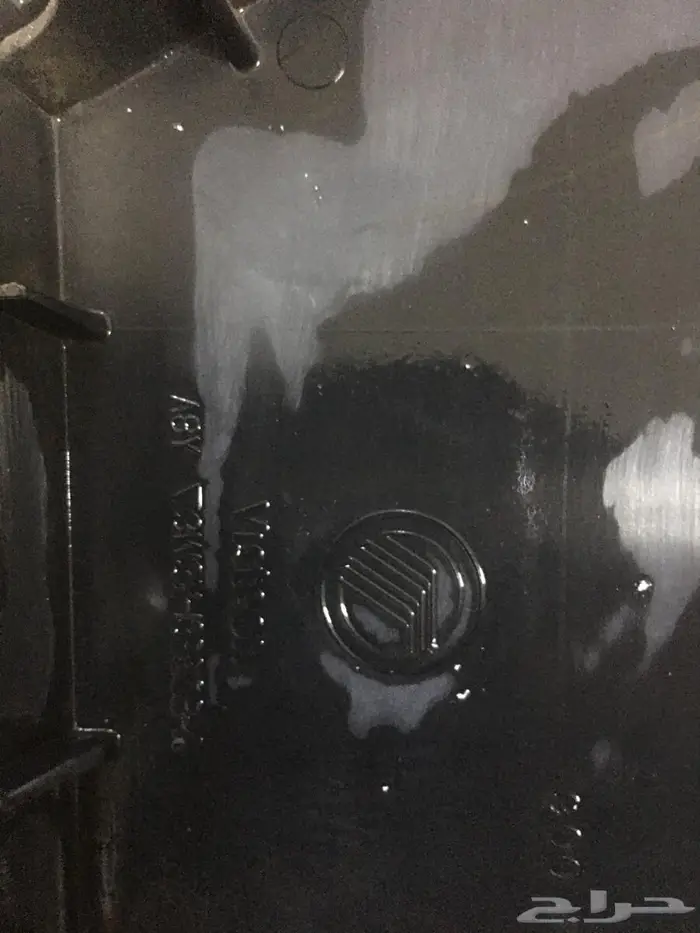 عاكس فورد 2005 وانوار ليد 6