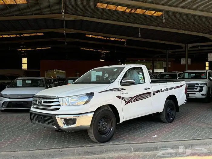 تويوتا هايلوكس غماره بدون دبل بنزين 2025 5