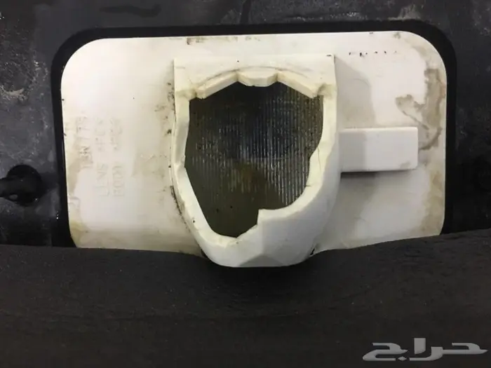 عاكس فورد 2005 وانوار ليد 5