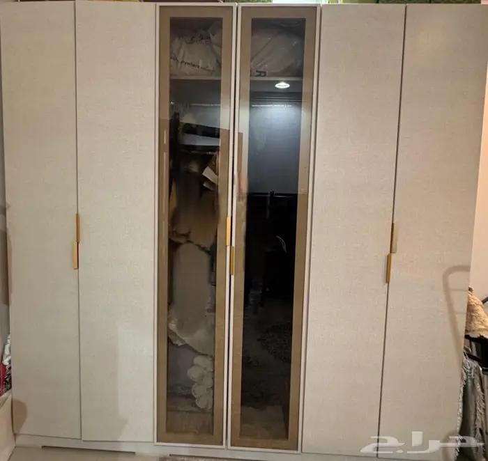 دولاب مترين ونص الوسط زجاج 1