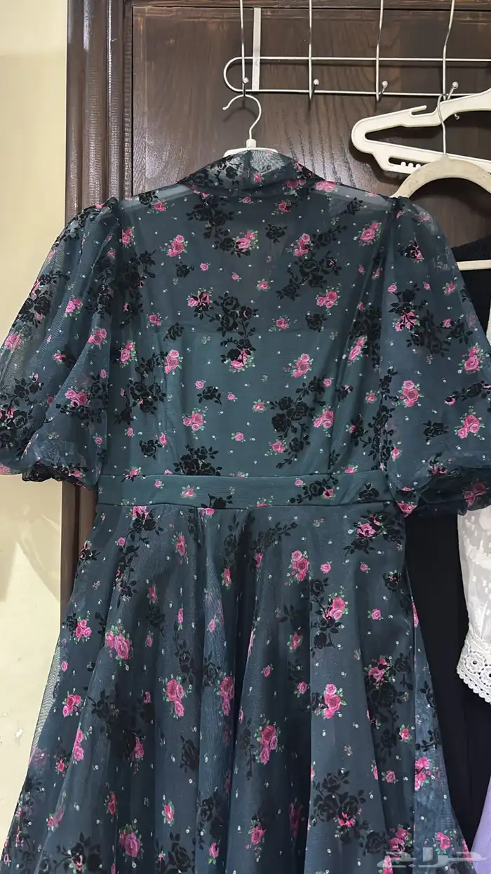 فستان للبيع سعر الشراء 399 سعر البيع 390 مقاس L 0