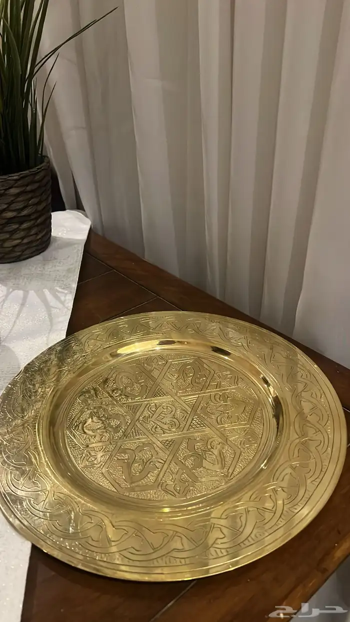 صواني نحاس كبيرة الحجم وزنها 515 تقريبا نص كيلو نحاس 0
