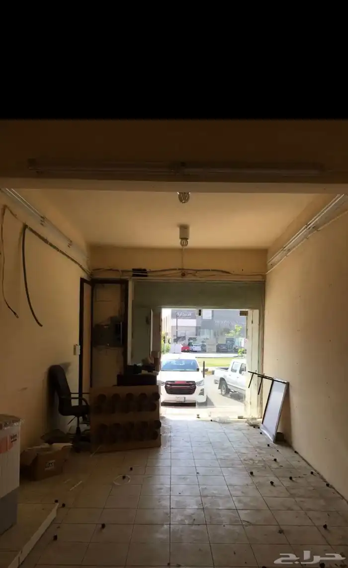 محل للايجار على طريق الملك خالد 2