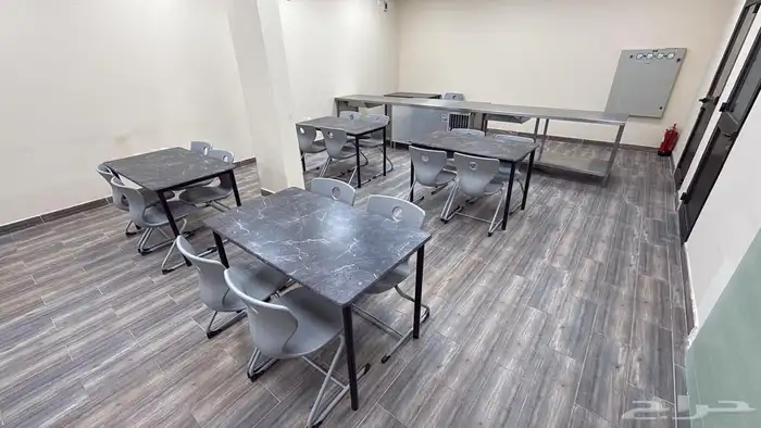 طاولات طعام للبيع 1