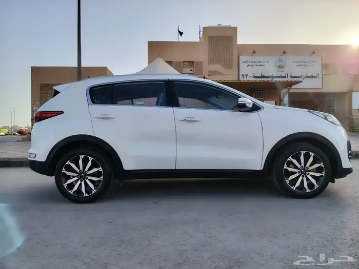 جيب ( كيا) (سبور تاج) ( مخزن) ( 2018) 4