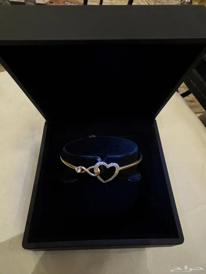 مجوهرات نسائية سواروفسكي اساور عقود 2