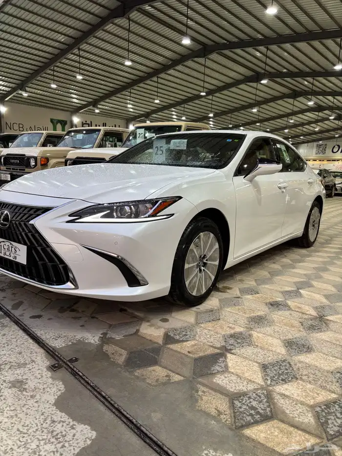 لكزس ES250 AA2025 2