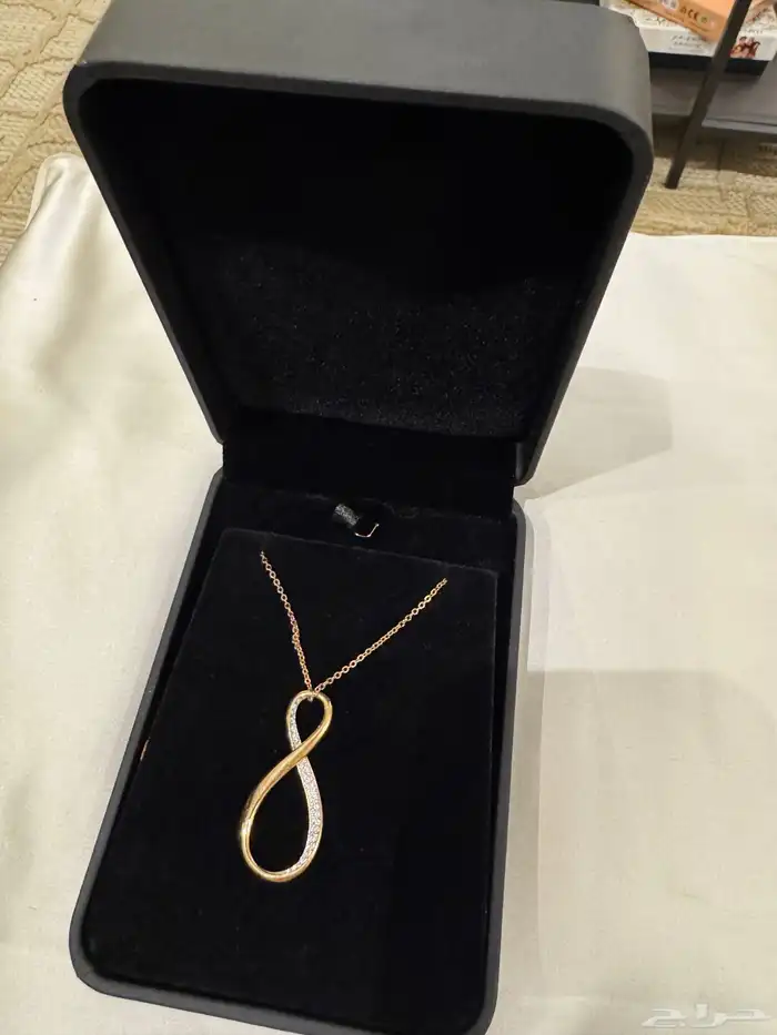 مجوهرات نسائية سواروفسكي اساور عقود 10