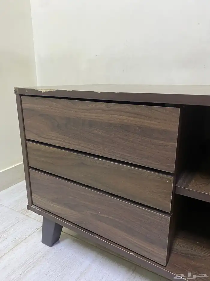طاولة للبيع 3