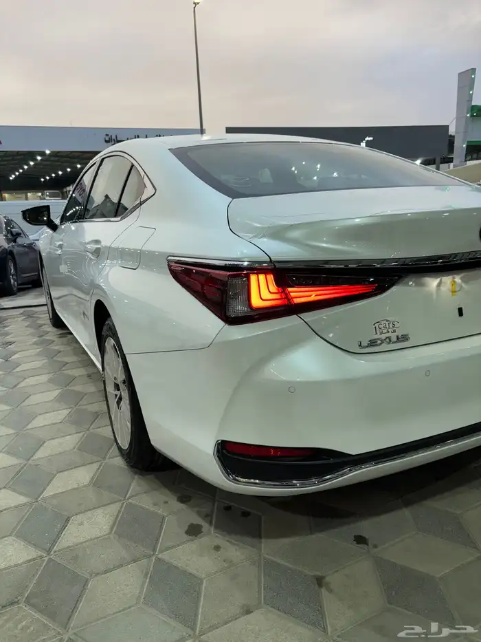 لكزس ES250 AA2025 13