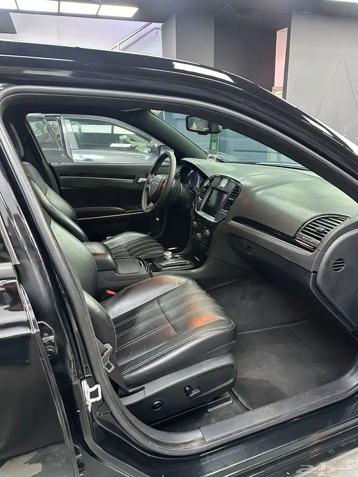 كرايسلر 300s 2018 10