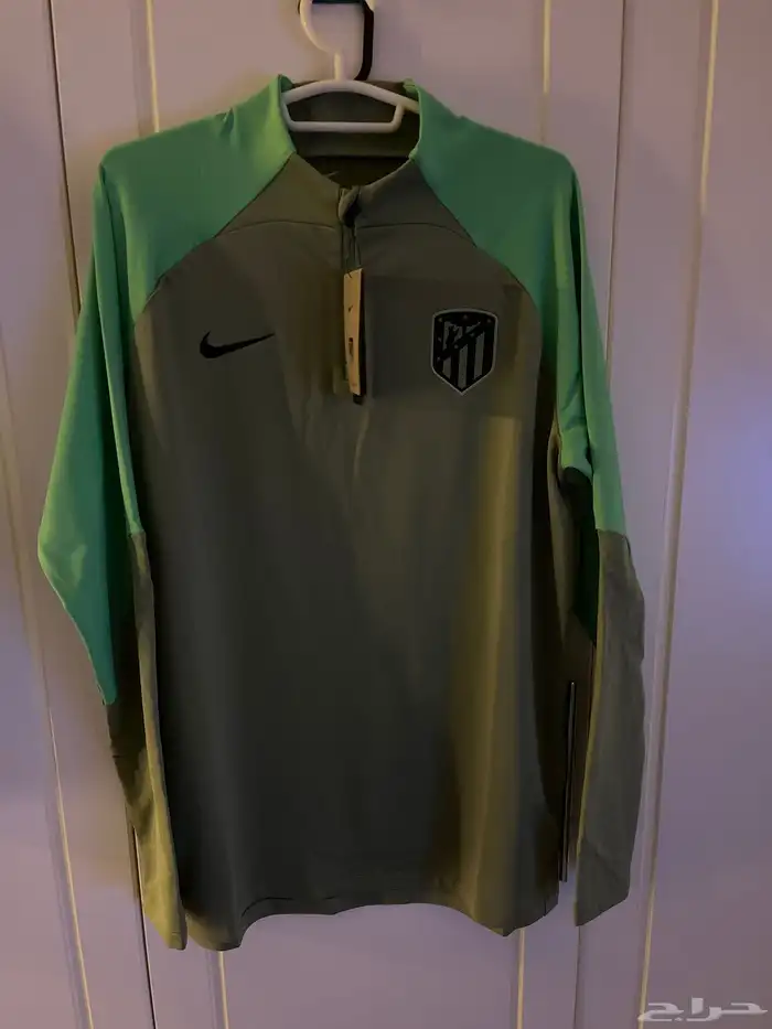 بلوفرات اصلية من نايك authentic pullover from nike 23