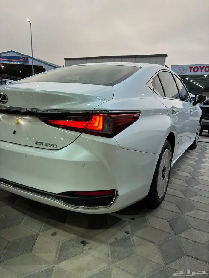 لكزس ES250 AA2025 14