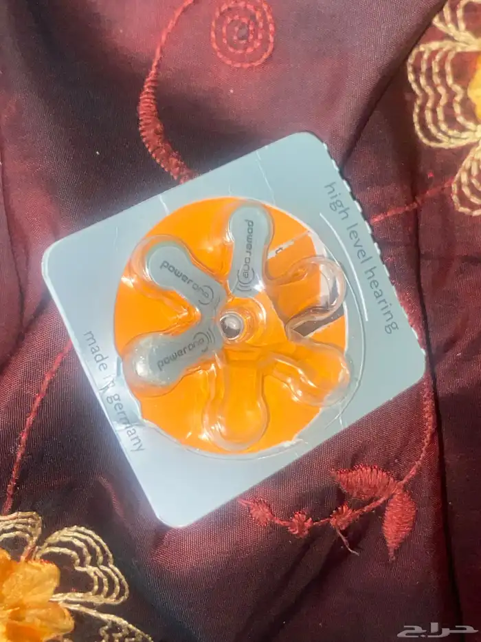 سماعه إذن لكبار السن والي عندهم ضعف فالسمع 0