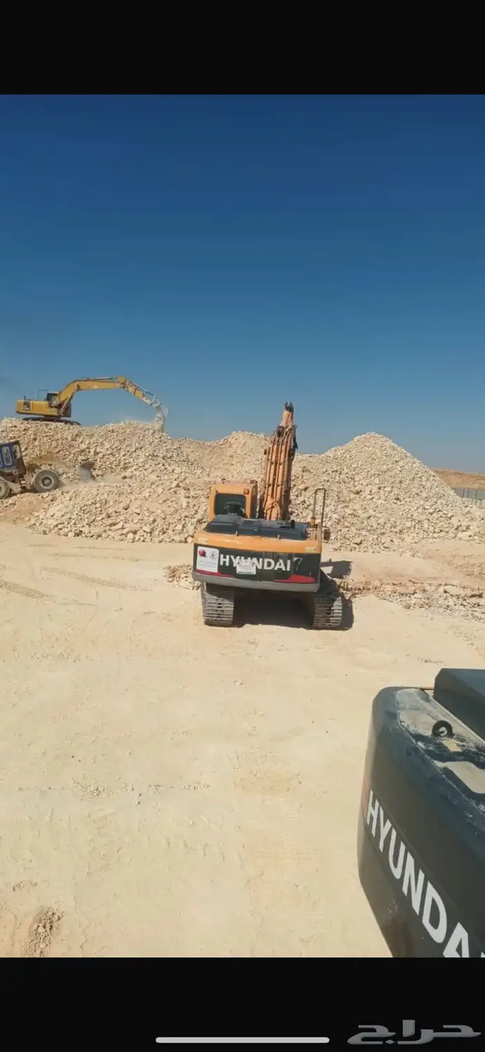 يوجد ثلاث بوكلينات للايجار بالرياض 0