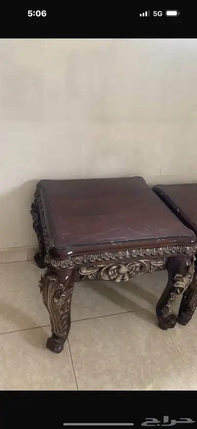 للبيع مدخل صالة و طاولة تلفاز وطاولة صغيرة مستعمله 2