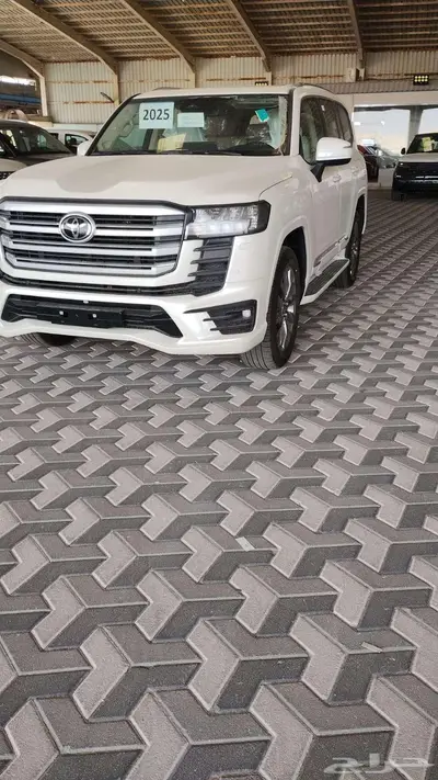تويوتا جي اكس ار اس موديل GXR (S) 2025 5