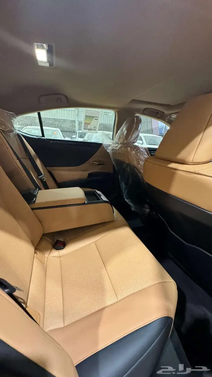 لكزس ES250 فئة 2025AA 7