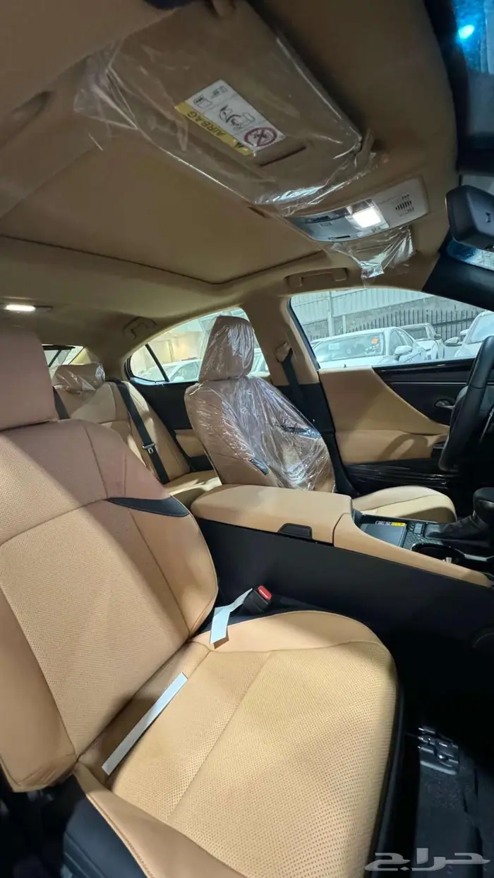 لكزس ES250 فئة 2025AA 2