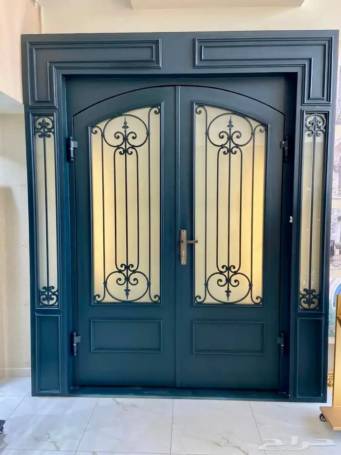 تفصيل أبواب حديد ودربزين سلالم وشبابيك حماية مع تركيب وضمان 0