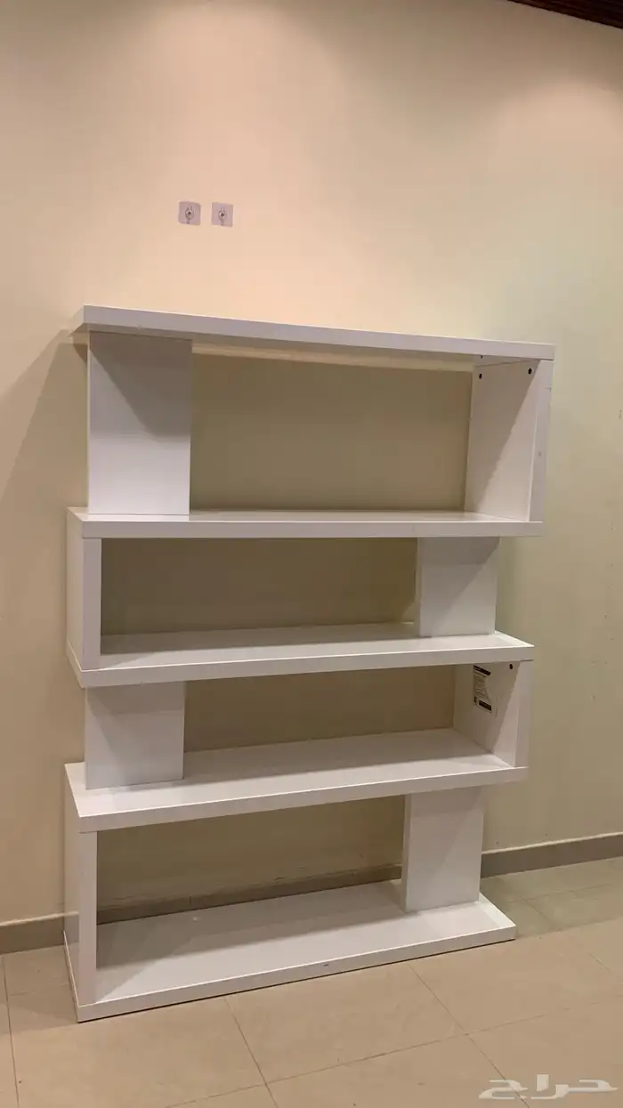 أرفف مكتبة 1