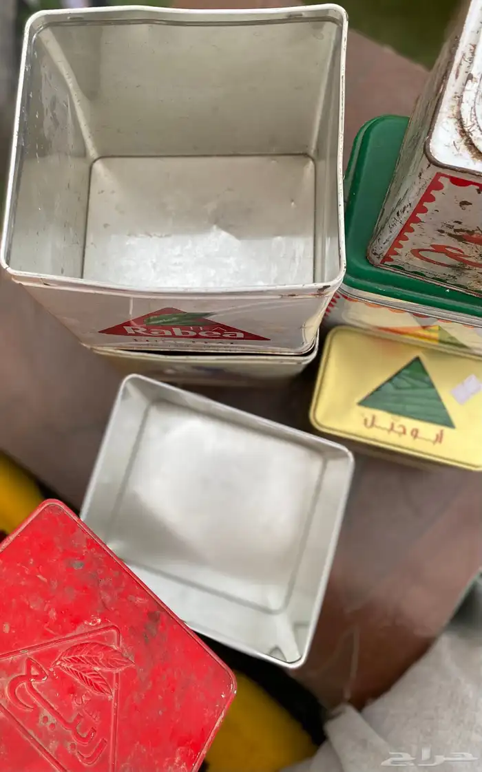 6 علب شاهي قديمه 1