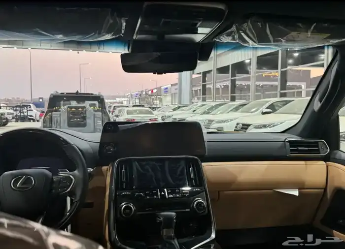 لكزس بي بي 2024 4