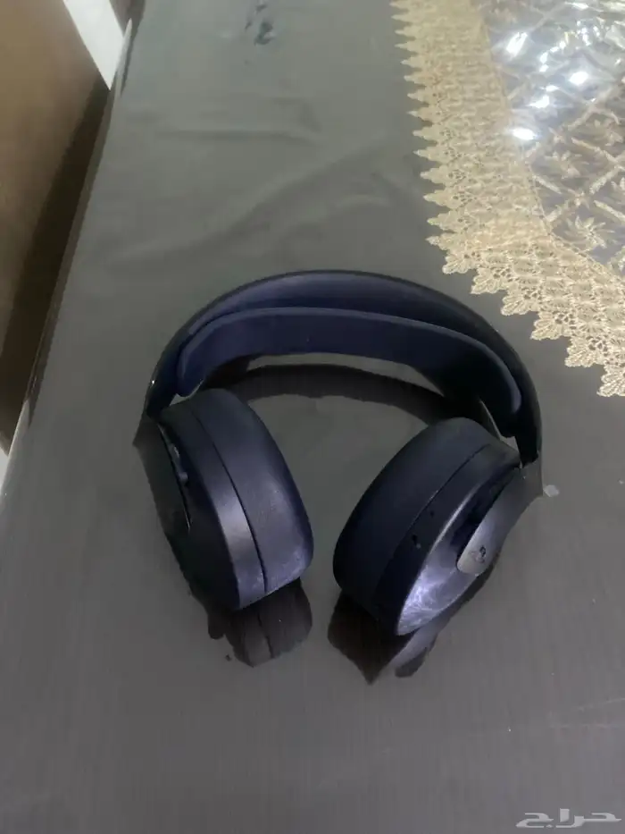 للبيع سماعة تشتغل علئ السوني فايف علئ الشرط 1