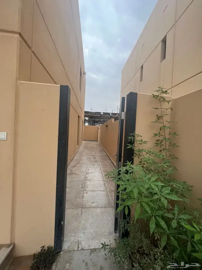 فيلا للبيع في سدرة (روشن) Roshan Villa for sale in sedra 2