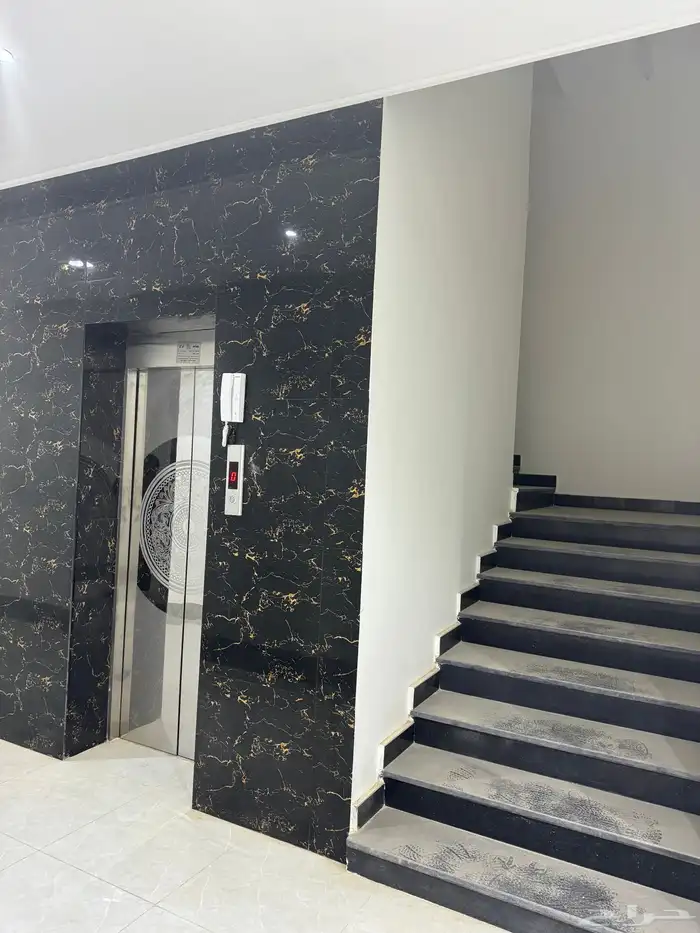 للشركات فقط للإيجار عمارة 4 ادوار سكن عمال حي القادسية 5