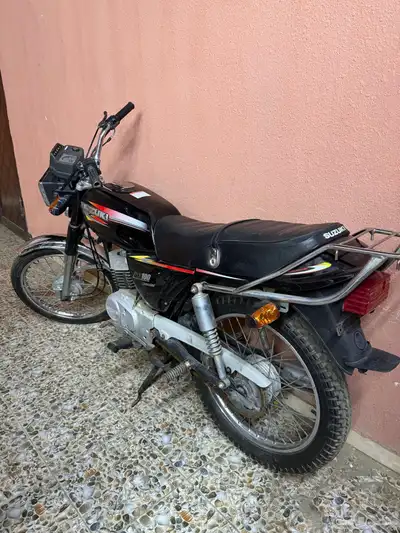 سوزوكي x100 موديل 2005 والثاني 2007باريان الموديلات المرغوبة 8