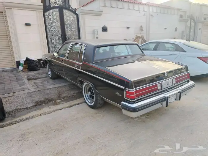 للبيع بيوك موديل 1983 0