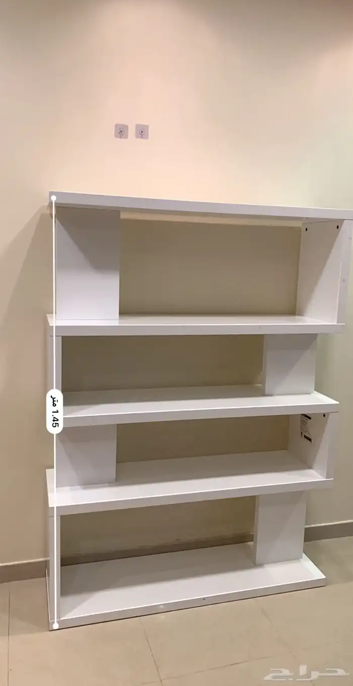 أرفف مكتبة 3
