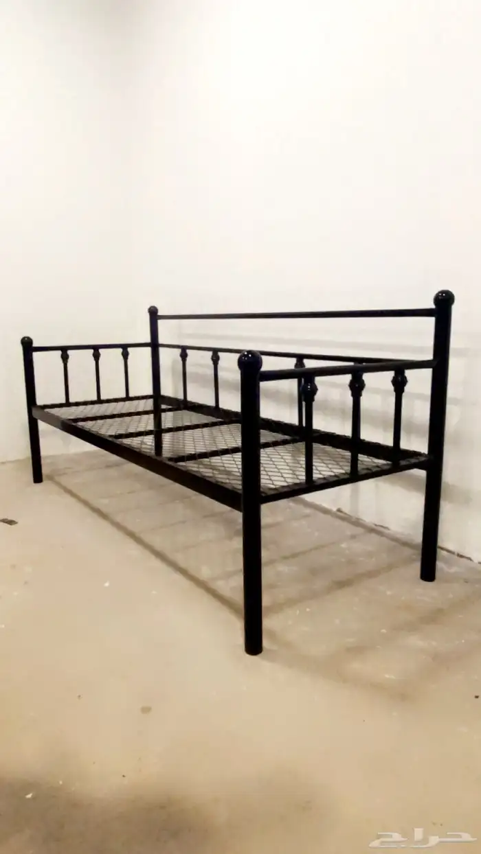كراسي حديد مناسبه للمنازل والمنتزهات والاستراحات 0