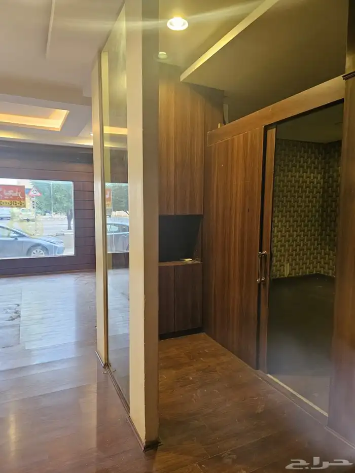 فرصة استثمارية مميزة محل تجاري متكامل 9