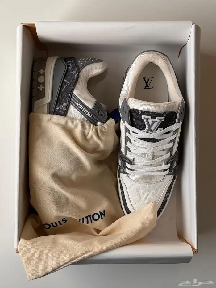 شوزات وملابس رجالي 20