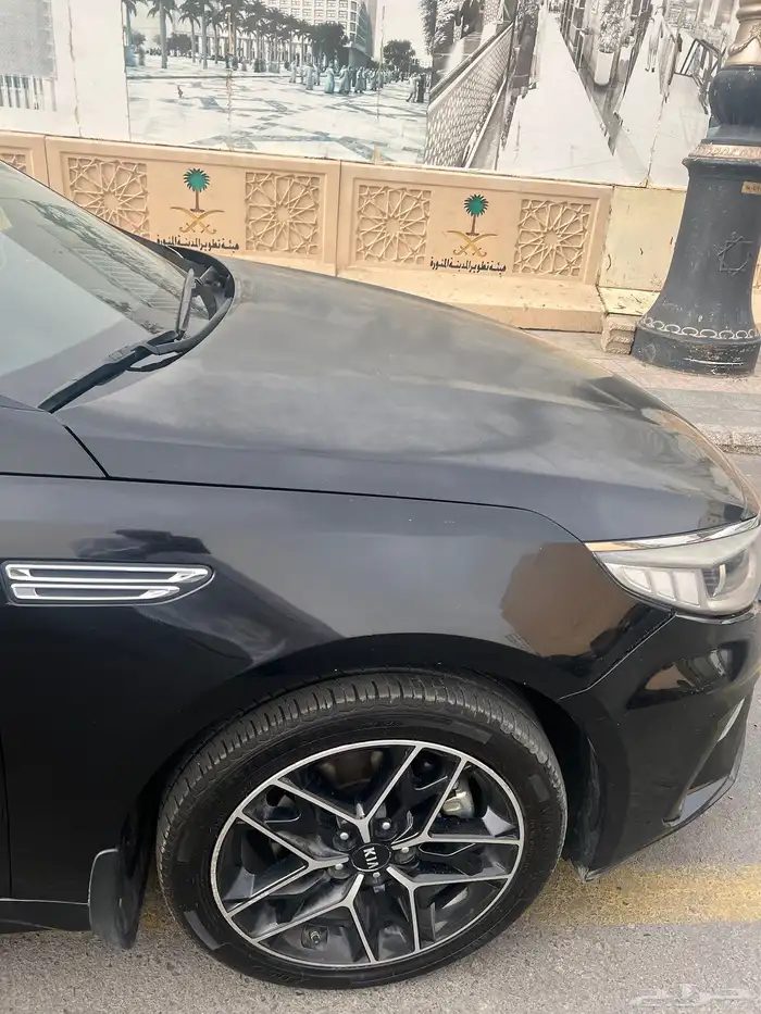 سياره من نوع كيا او 0