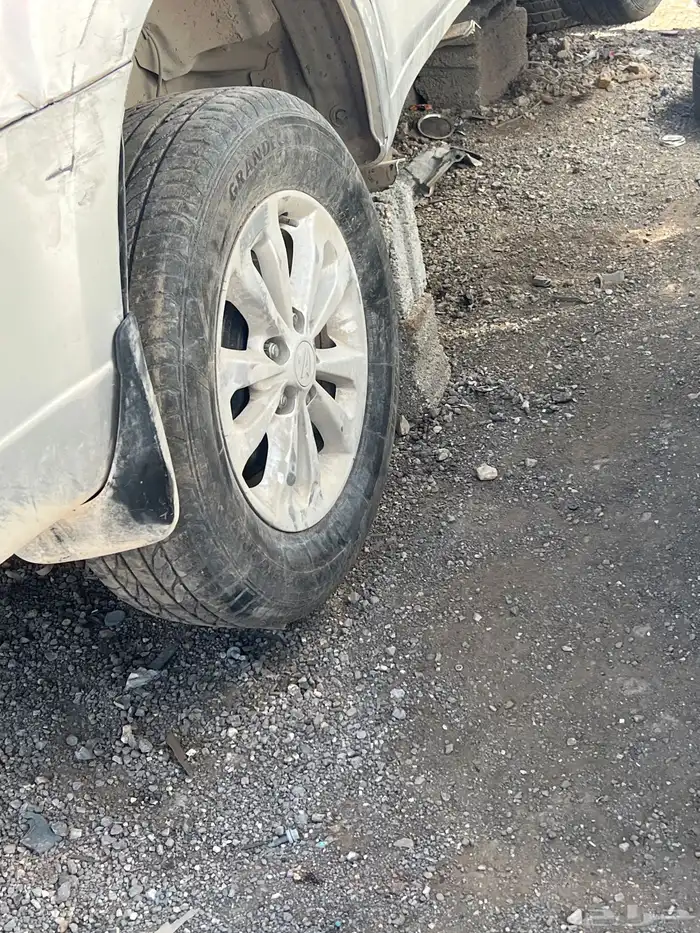 ديهاتسو يتريوس 2012 5
