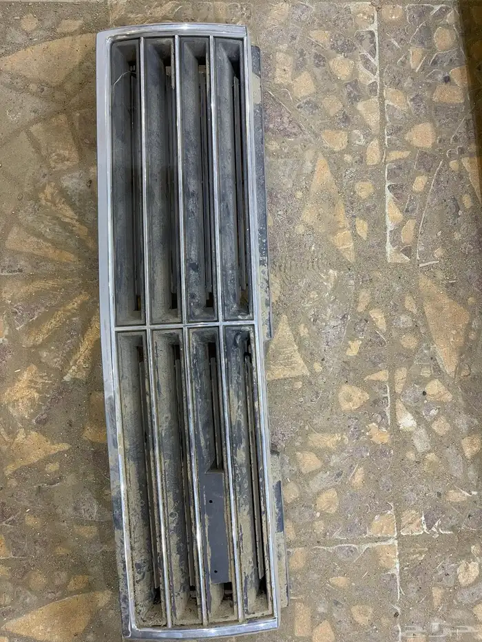 لوريل نيسان 200L 240L قطع غيار واسسوارات 17