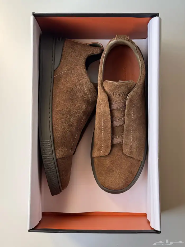 شوزات وملابس رجالي 46